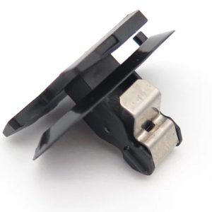 Presilha Plastica com Metal Fixação Renault Fluence Megane - 7703077478