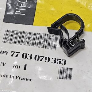 Presilha Plastica Fixação Mangueira do Hidrovacuo Renault Twingo - 7703079353