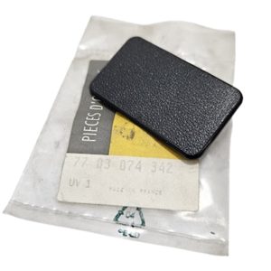 Obturador Painel de Bordo Renault Trafic - 7703074342