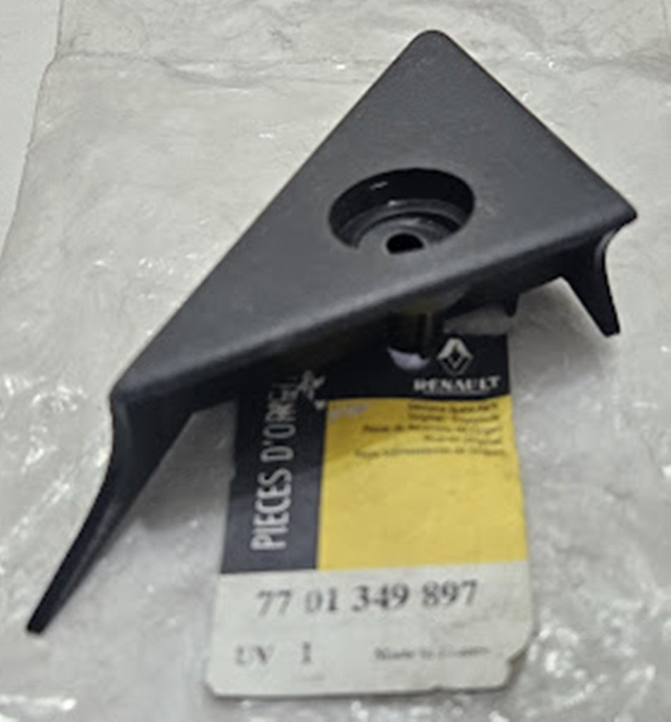 Acabamento Plastico Interno Retrovisor Renault Trafic - 7701349897
