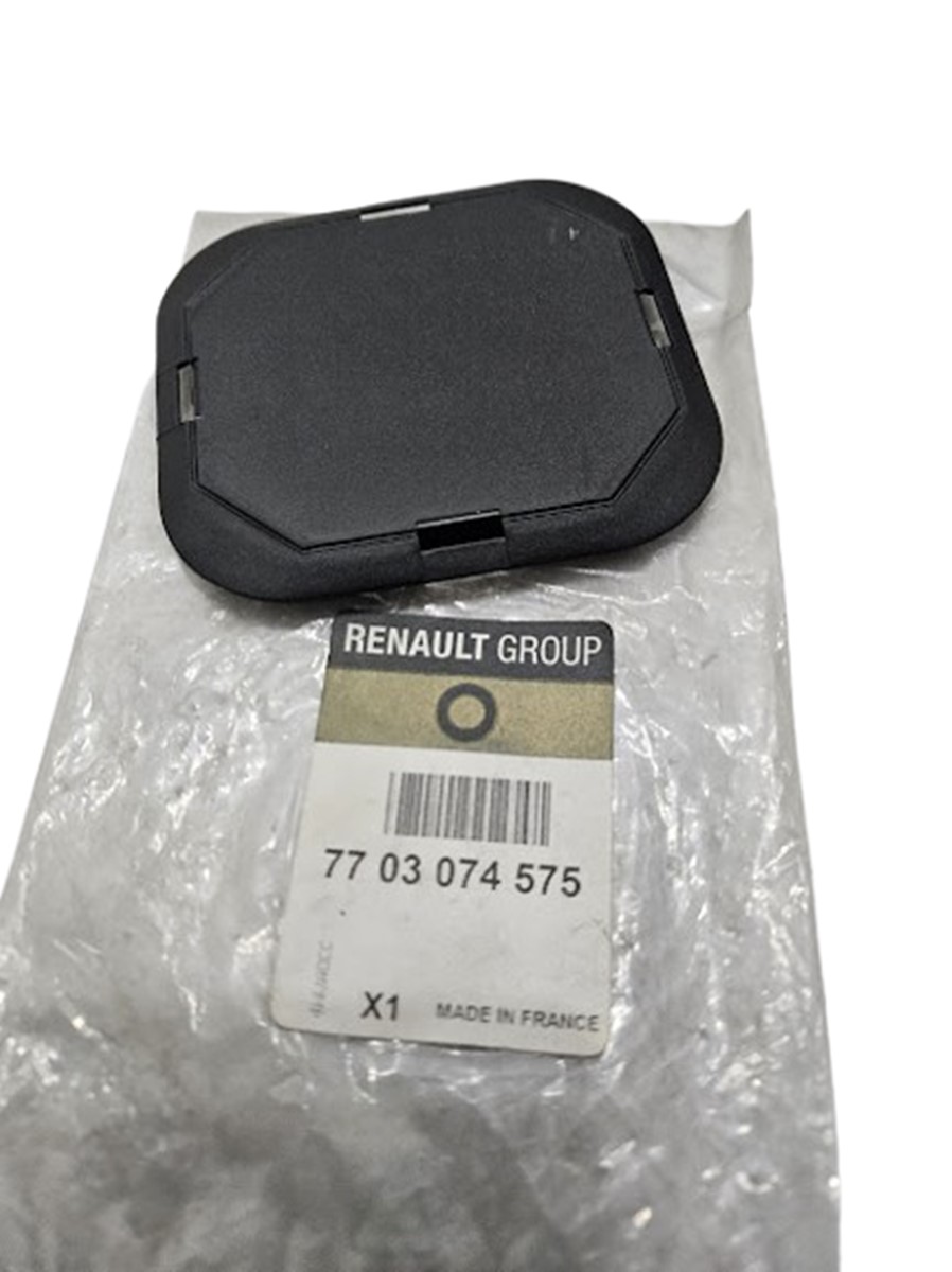 Tampão Plastico Carroceira Lateral Esquerda Renault Master II - 77030745756