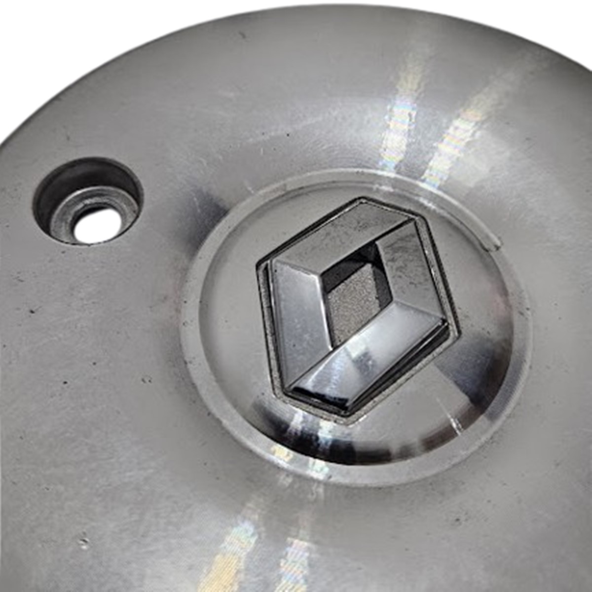 Calota de Aluminio Centro da Roda Renault Clio II - 7700432070 - Imagem 6