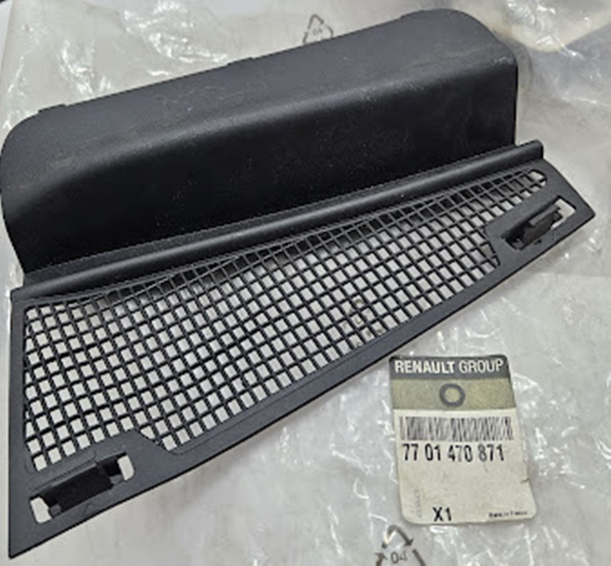 Grade Entrada de Ar Lado Esquerdo Renault Kangoo - 7701470871