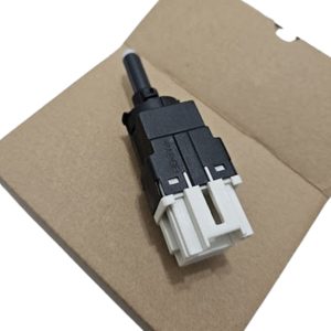Interruptor Eletrico Luz de Freio Renault Duster - 253206170R